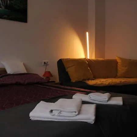 Pikolo Vendeglo Es Vendeghaz 3*