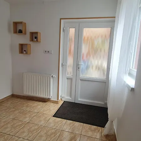 Pikolo Vendeglo Es Vendeghaz Гостевой дом Баконьбель